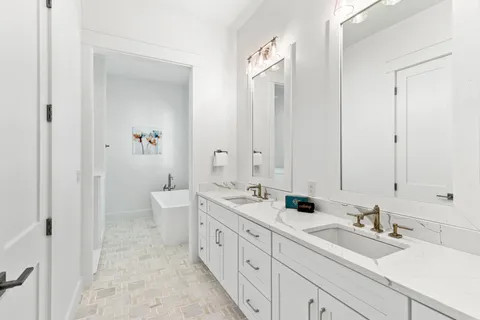 a view of a hallway with closet