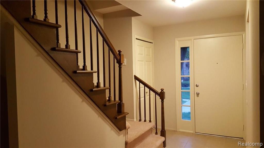 24874 Chalk Farm Road West Warren, MI 48091 - Photo 8 of 25