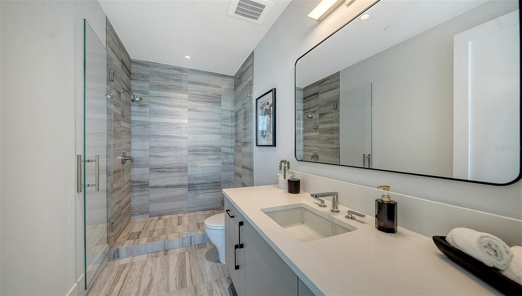 253 Golden Gate Point, Unit 703 Sarasota, FL 34236 - Photo 33 of 51