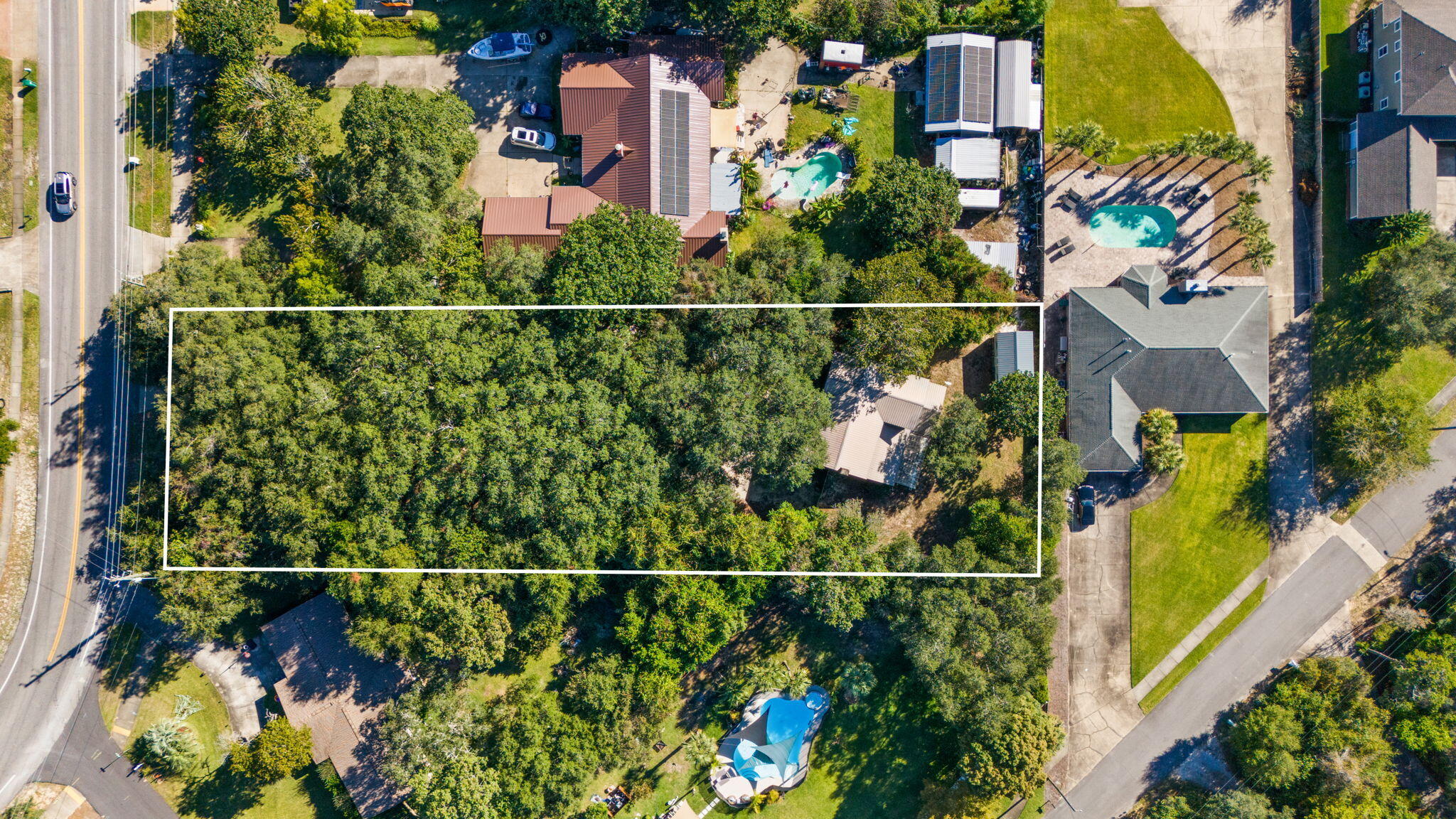 517 Main Street Destin, FL 32541 - Photo 14 of 14 a view of a bird house