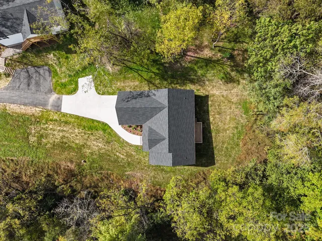 $512,500 | 14 Holcombe Road, Candler, NC 28715