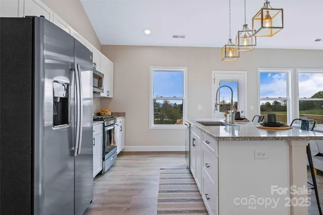 $512,500 | 14 Holcombe Road, Candler, NC 28715