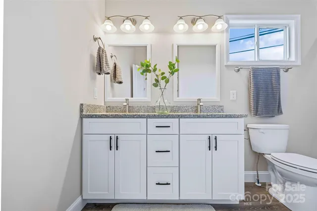 $512,500 | 14 Holcombe Road, Candler, NC 28715