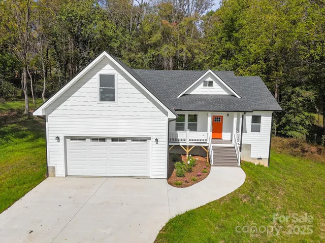 $512,500 | 14 Holcombe Road, Candler, NC 28715