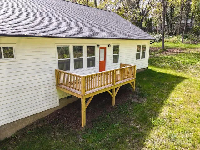 $512,500 | 14 Holcombe Road, Candler, NC 28715