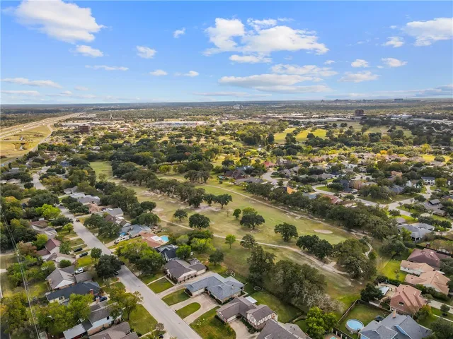 $429,500 | 2511 Arbor Drive, Bryan, TX 77802