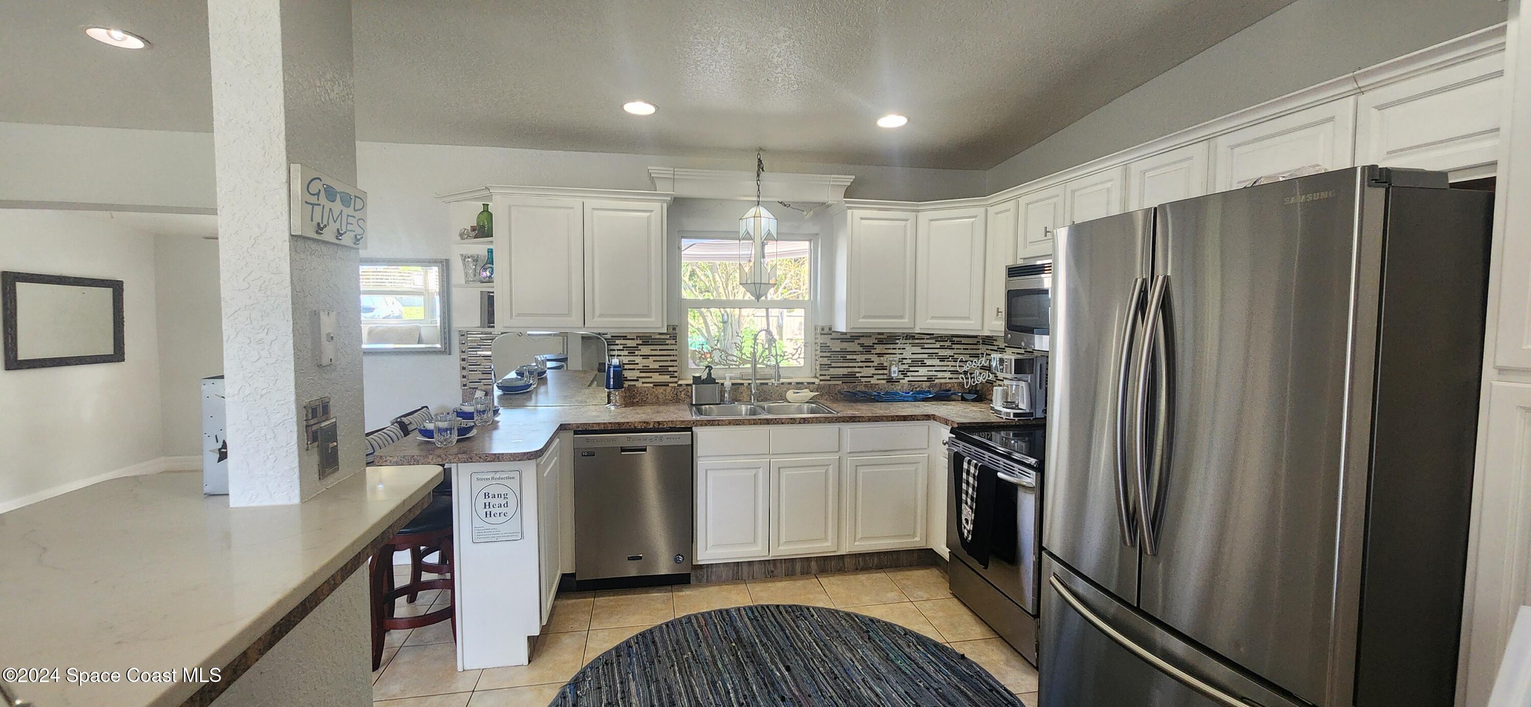 244 Monaco Road Melbourne, FL 32904 - Photo 3 of 19 kitchen