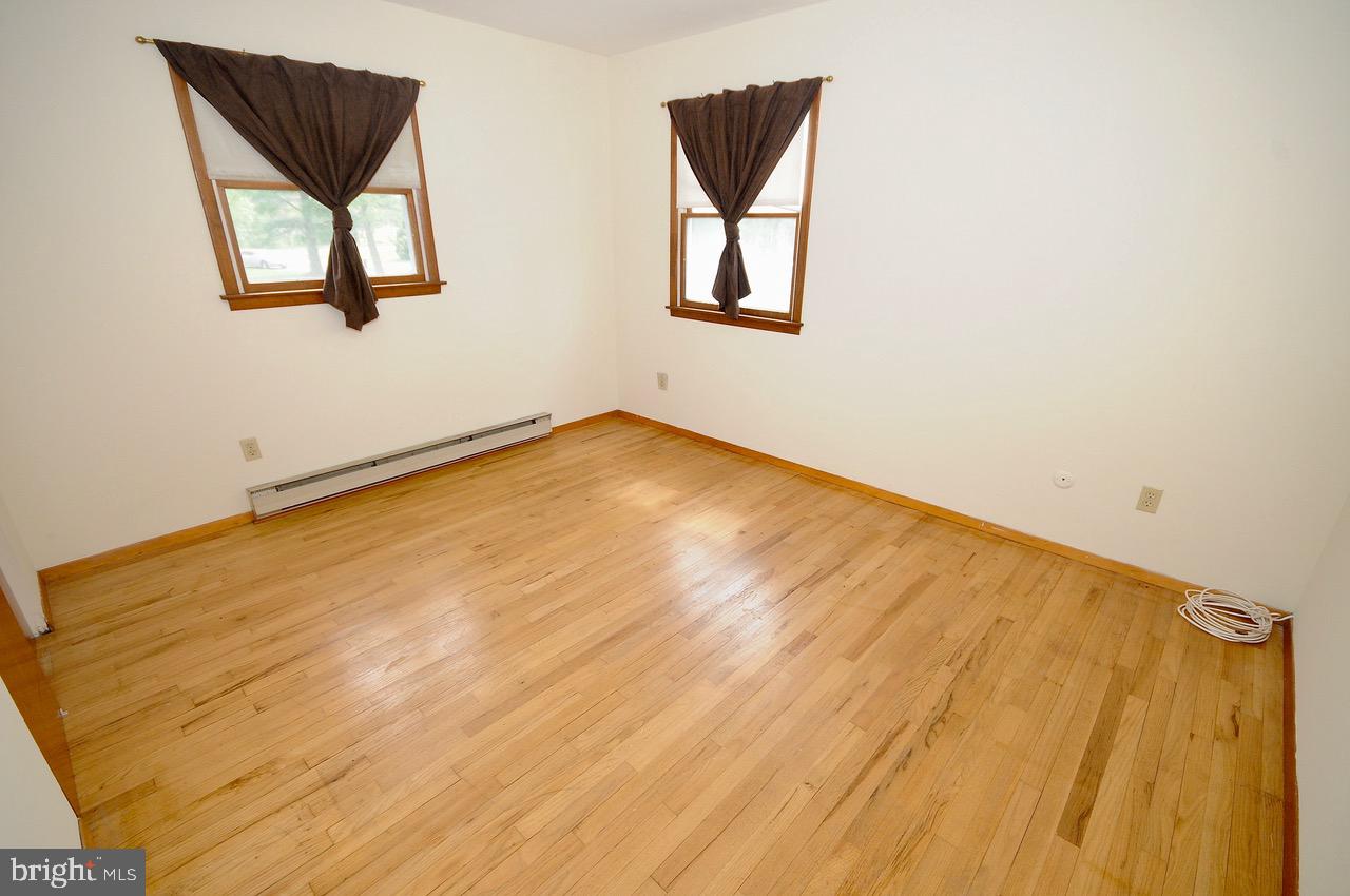 2439 Monmouth Road Jobstown, NJ 08041 - Photo 17 of 28 Bedroom 2