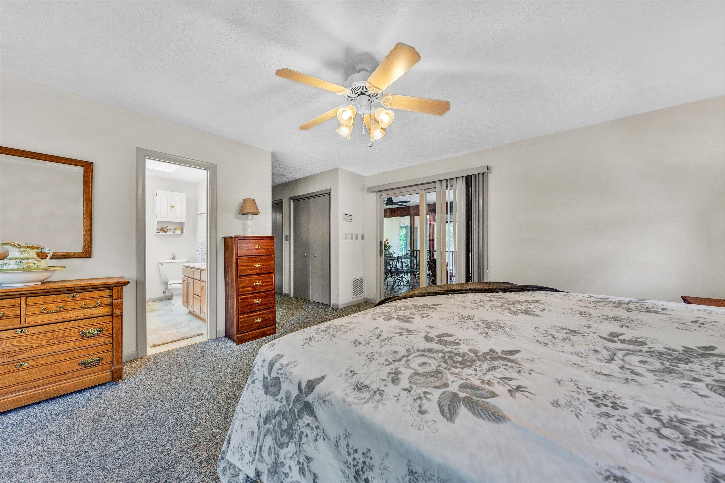 112 Mockingbird Hill Road Moneta, VA 24121 - Photo 12 of 63 23-DSC00196