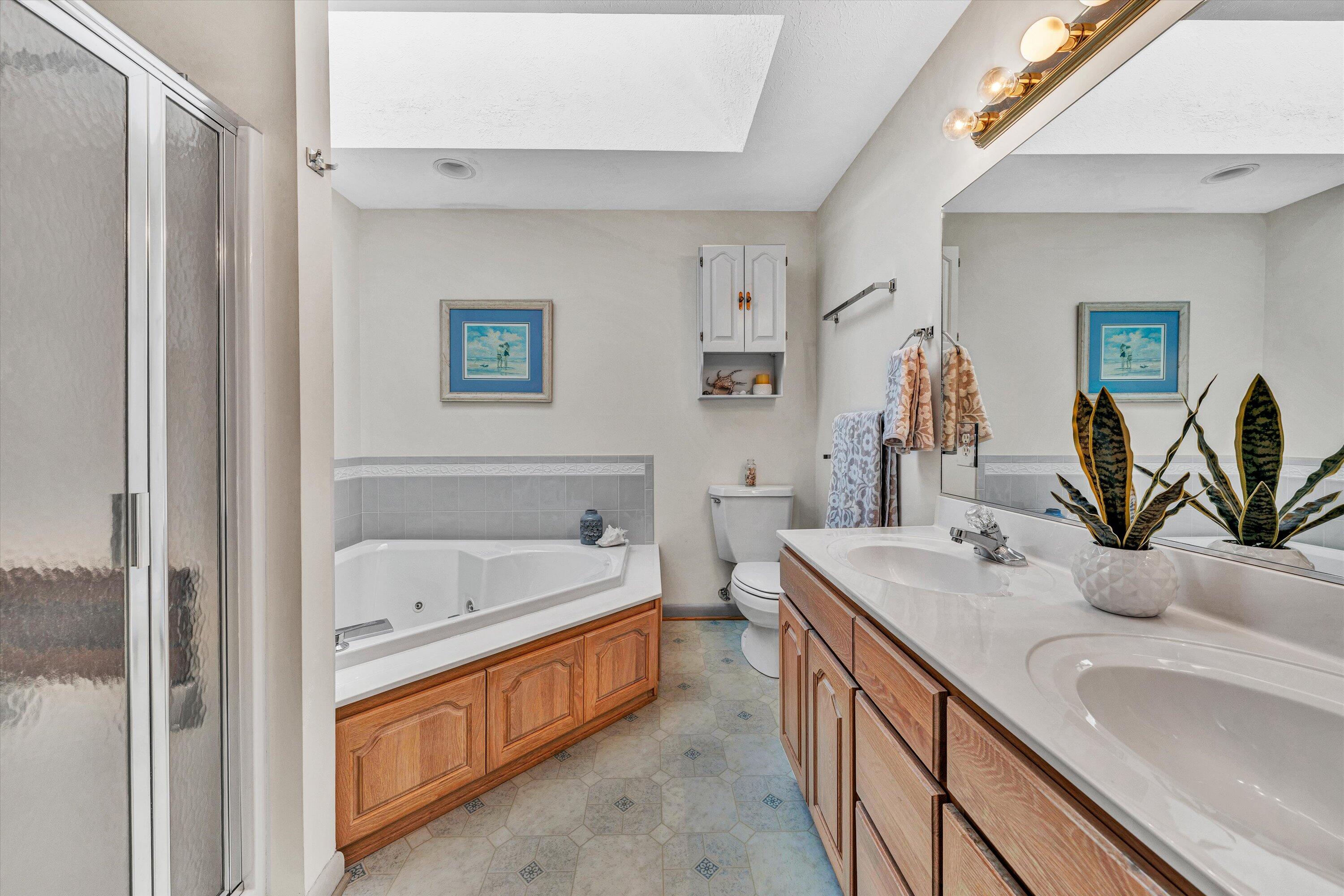 112 Mockingbird Hill Road Moneta, VA 24121 - Photo 13 of 63 Primary Bath