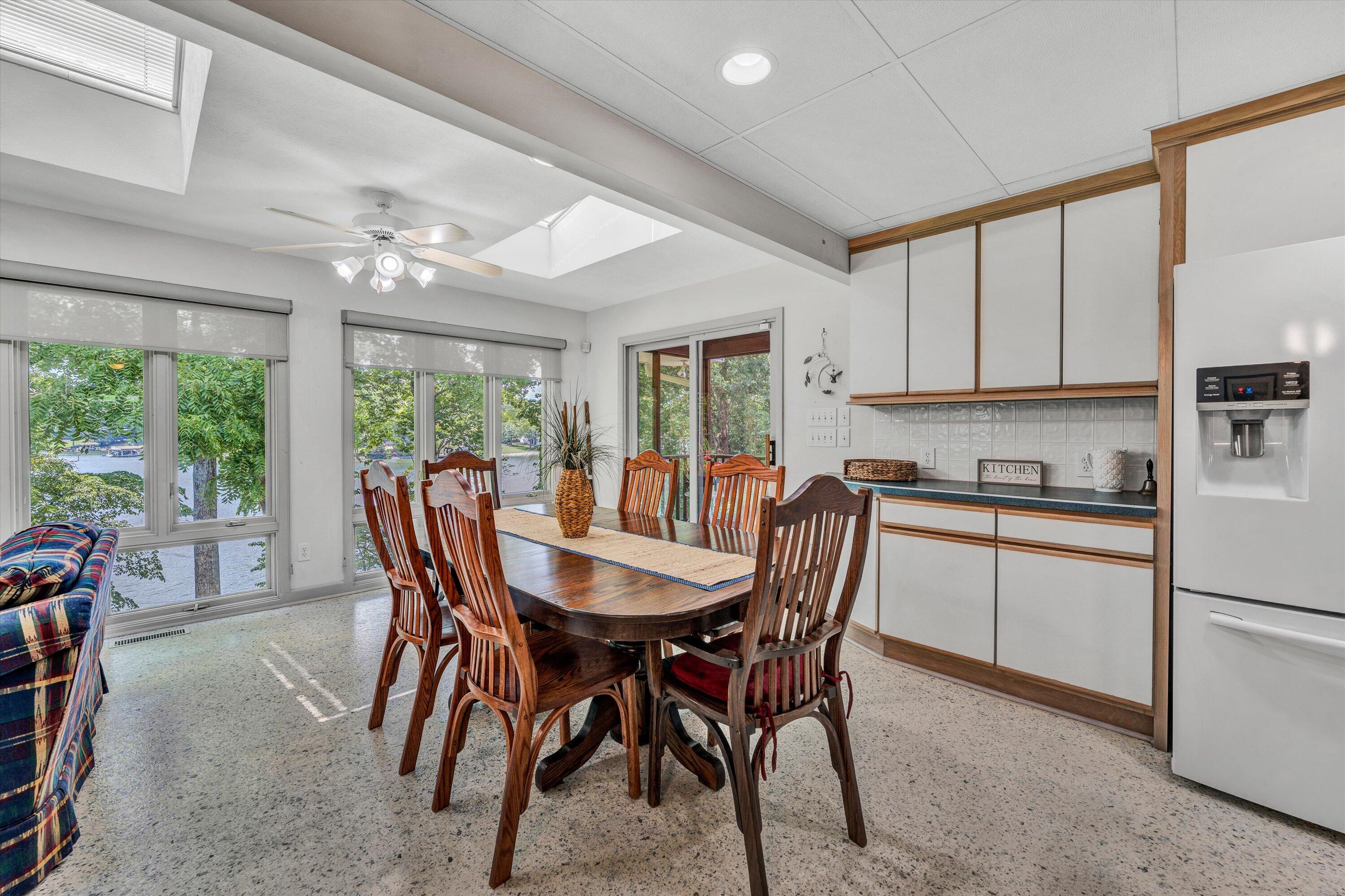 112 Mockingbird Hill Road Moneta, VA 24121 - Photo 21 of 63 13-DSC00163