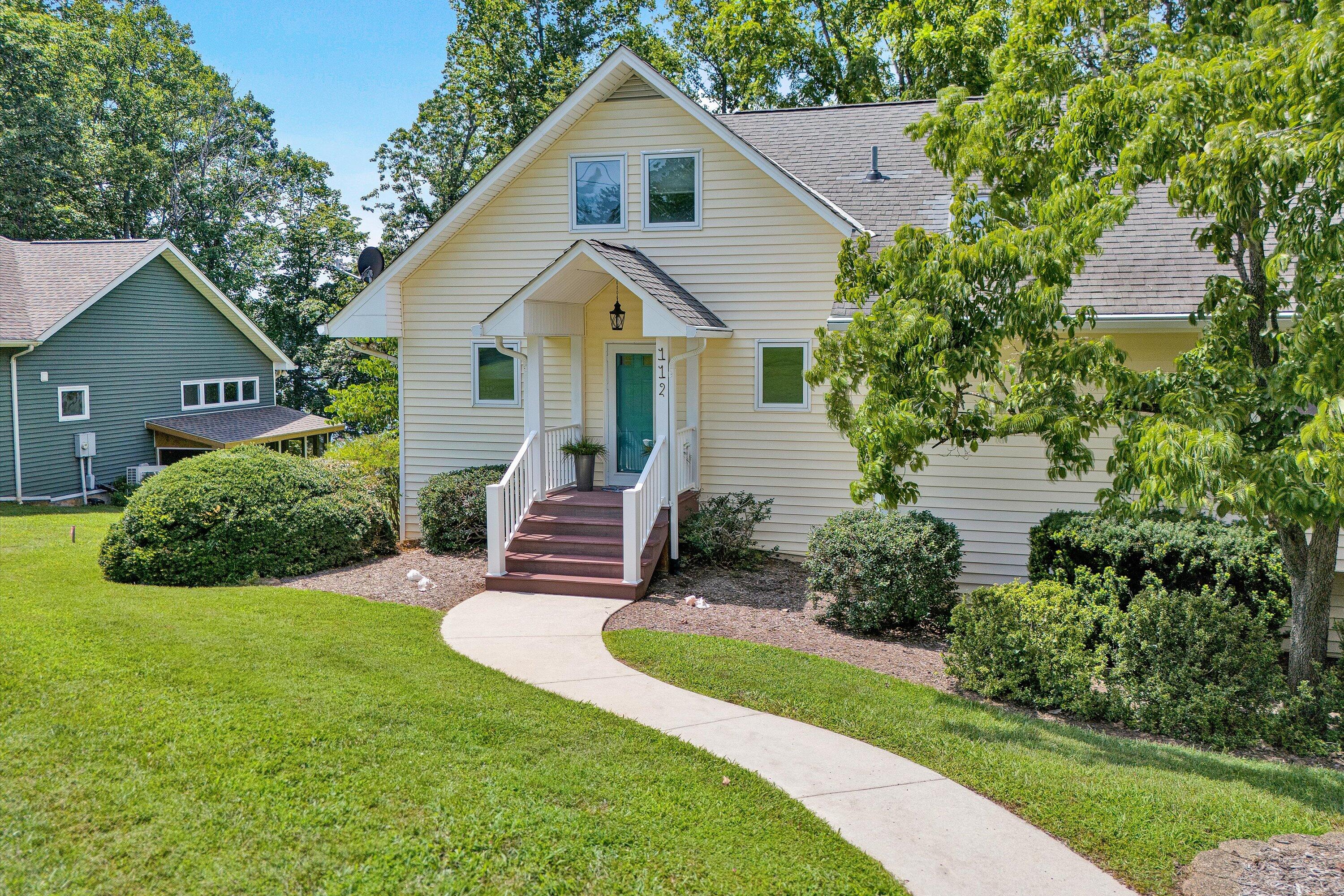112 Mockingbird Hill Road Moneta, VA 24121 - Photo 59 of 63 07-DJI_20250716144956_0091