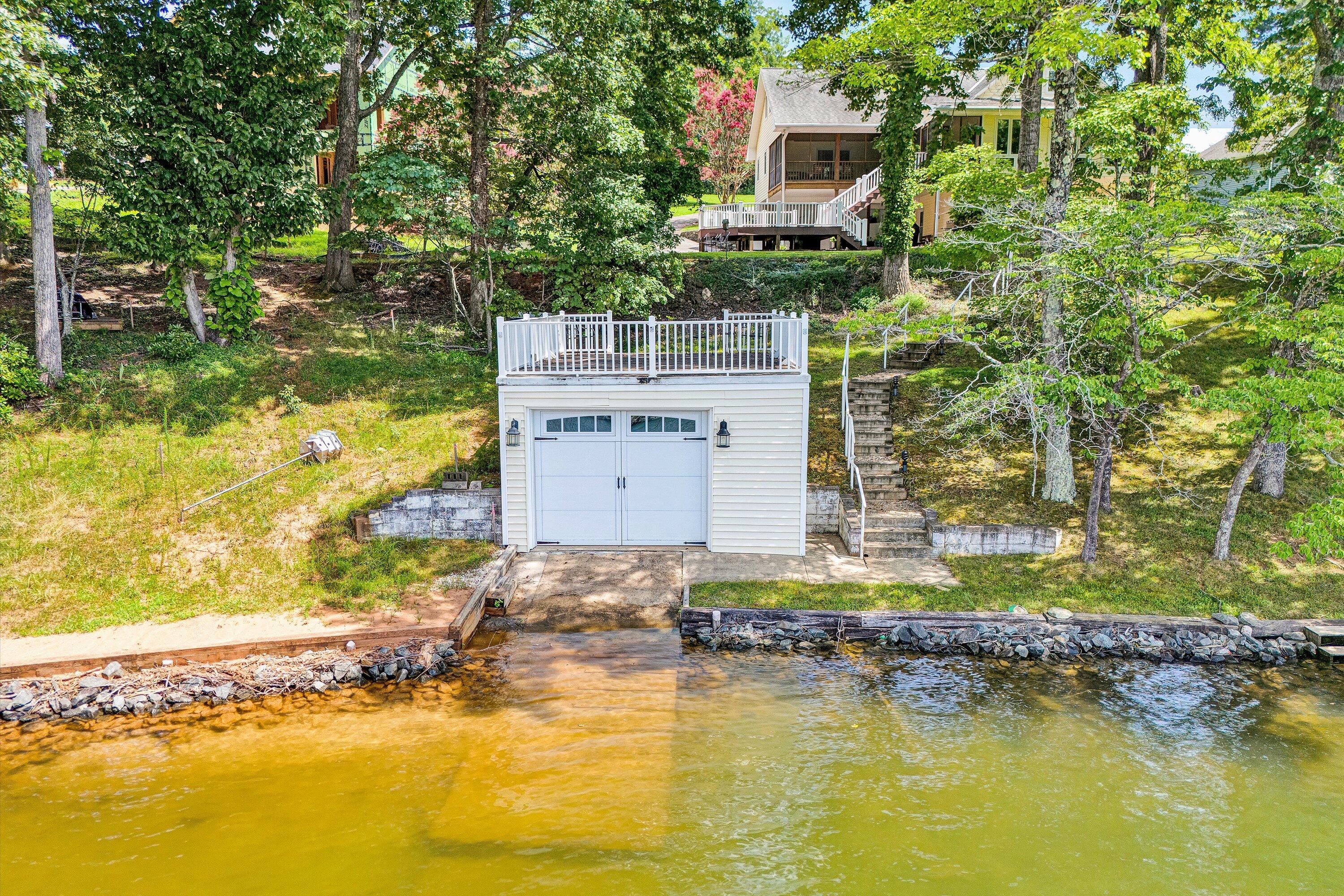 112 Mockingbird Hill Road Moneta, VA 24121 - Photo 62 of 63 62-DJI_20250716144830_0076