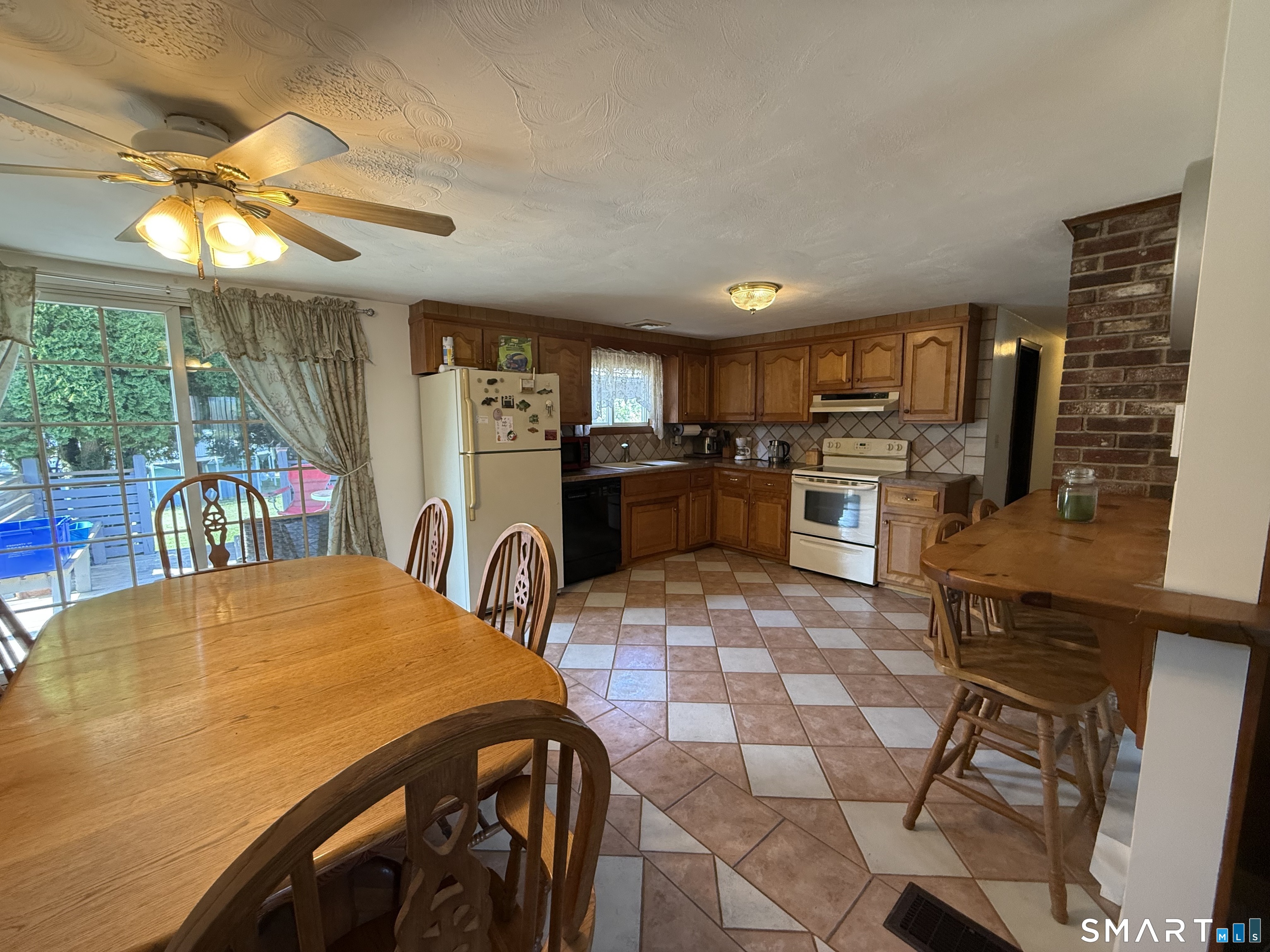 22 Porter Plain Road Thompson, CT 06277 - Photo 11 of 40