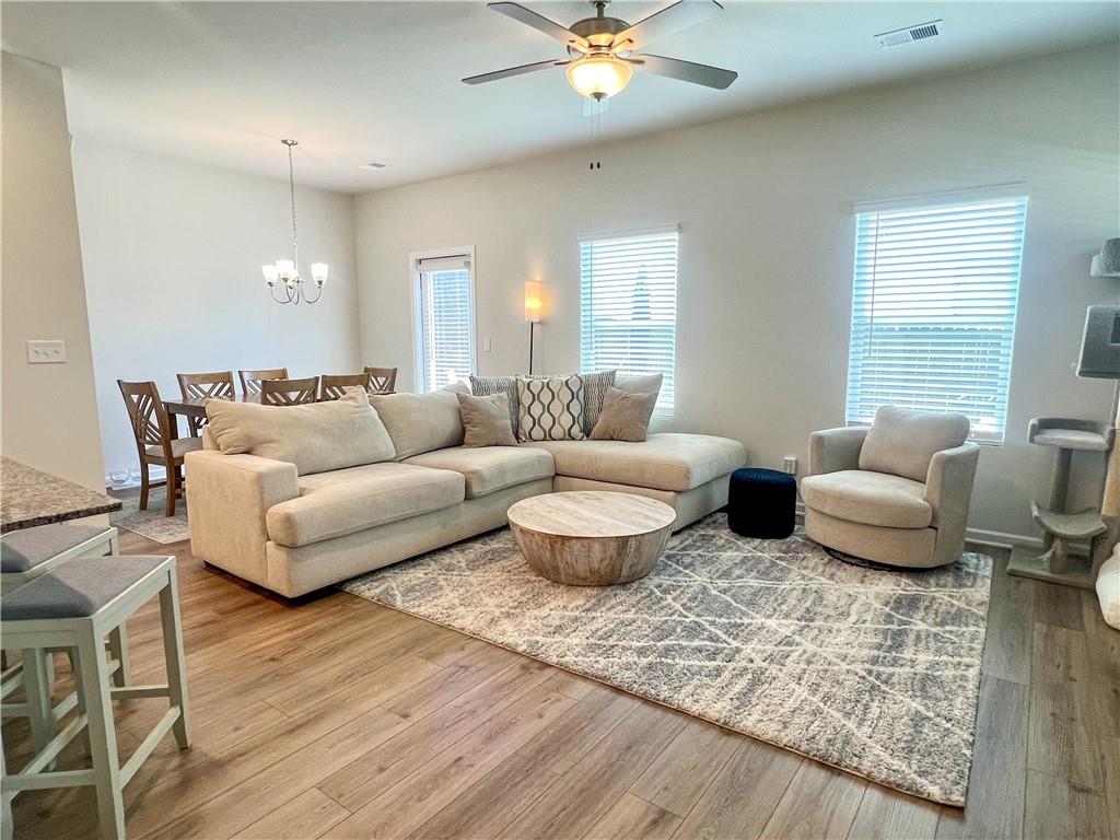 6321 Rosetta Drive Atlanta, GA 30331 - Photo 3 of 29