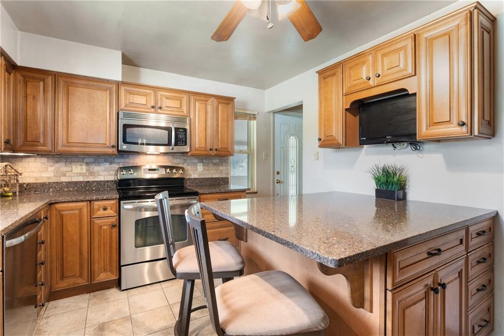 367 North Pike Road Sarver, PA 16055 - Photo 4 of 25 Gallery Image 4