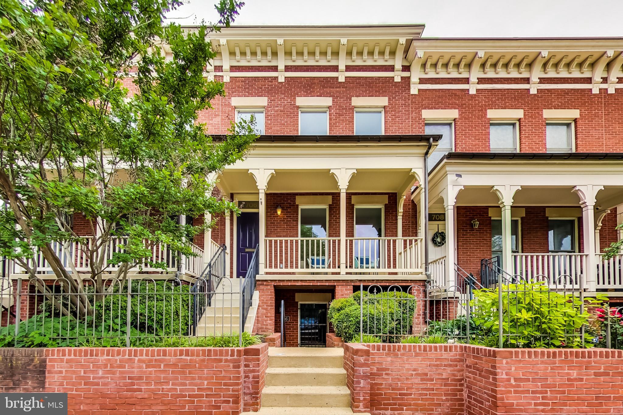 706 6th Street Southeast Washington, DC 20003 - Photo 1 of 54