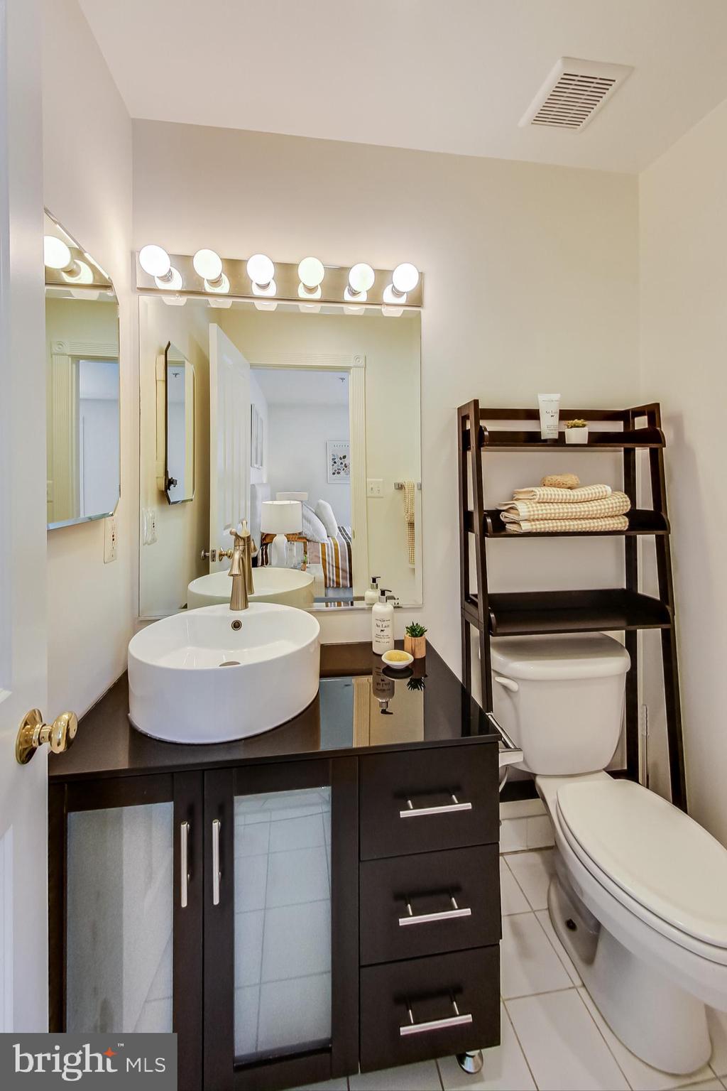 706 6th Street Southeast Washington, DC 20003 - Photo 20 of 54