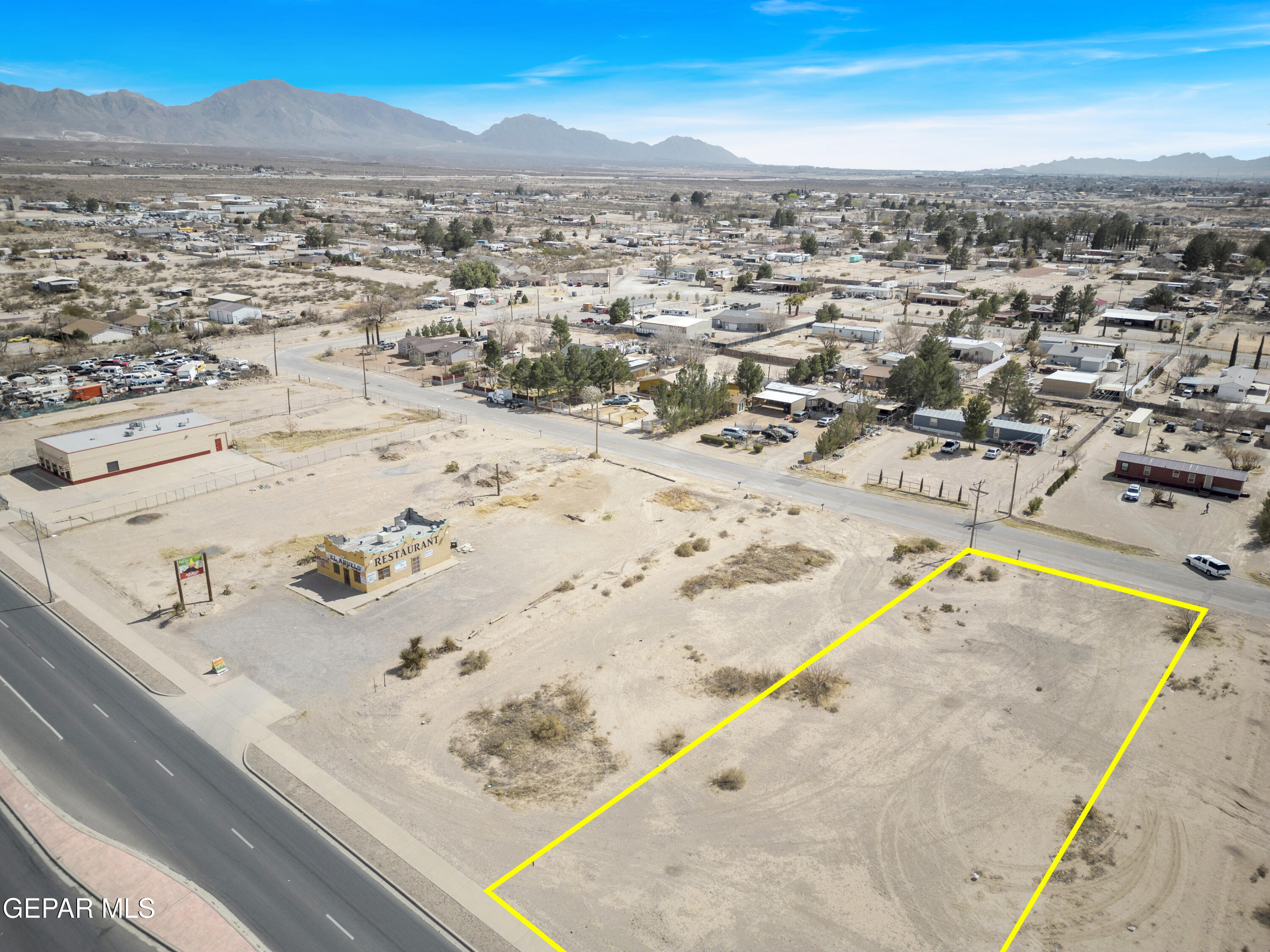 1400 2 Vinton Road Anthony, NM 88021 - Photo 14 of 20 an aerial view of residential houses with outdoor space