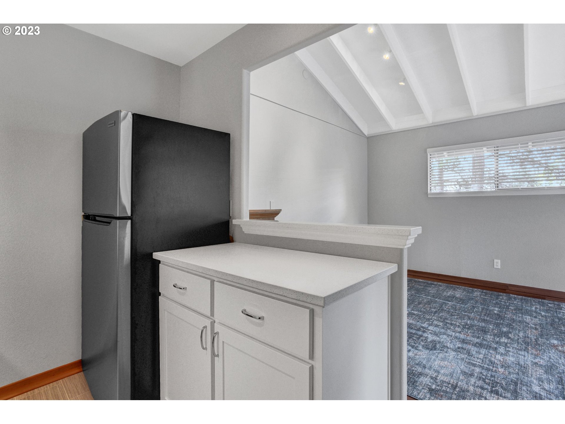 7518 Southwest Barnes Road, Unit A Portland, OR 97225 - Photo 17 of 32 Gallery Image 17