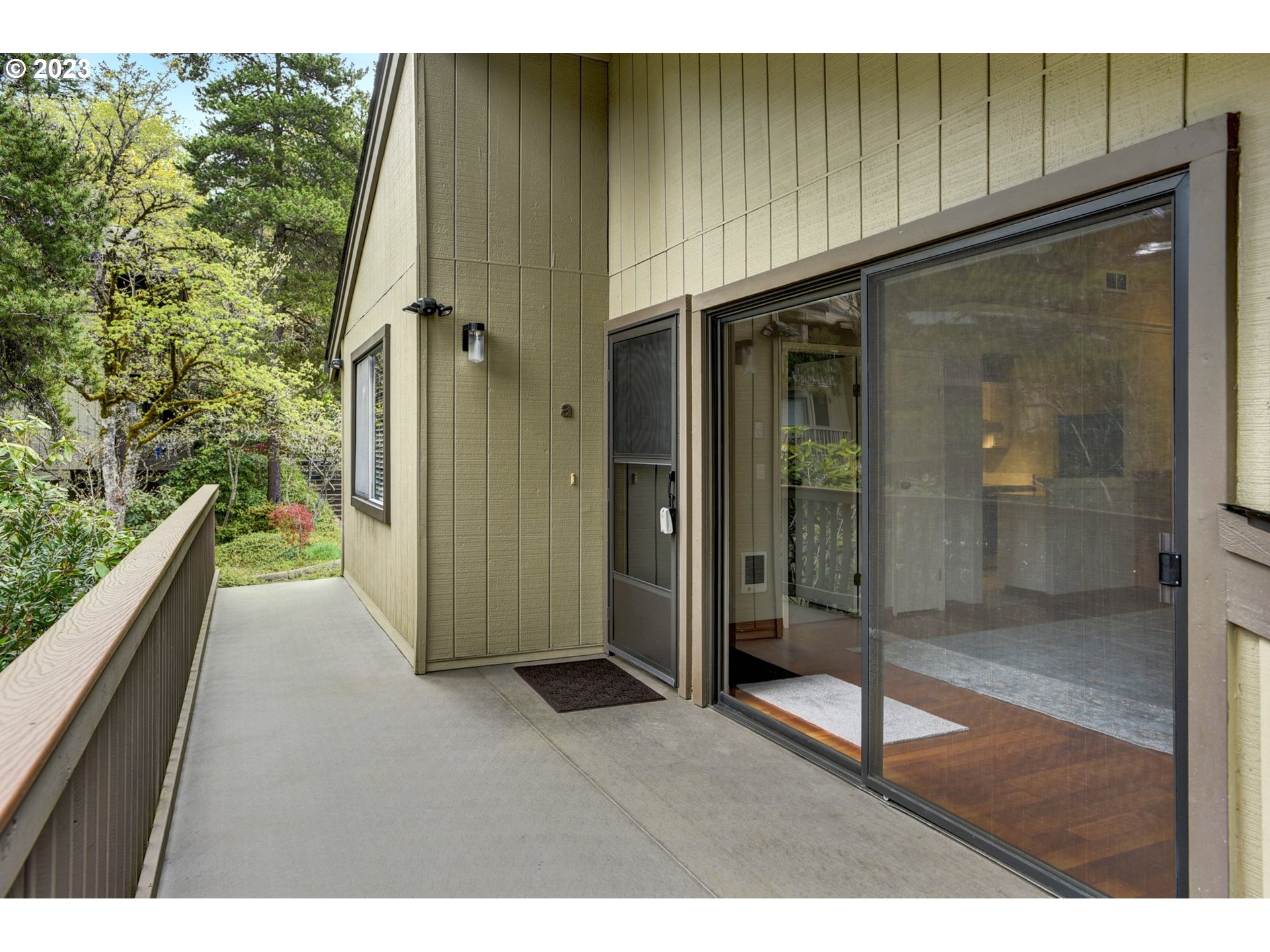7518 Southwest Barnes Road, Unit A Portland, OR 97225 - Photo 3 of 32 Gallery Image 3