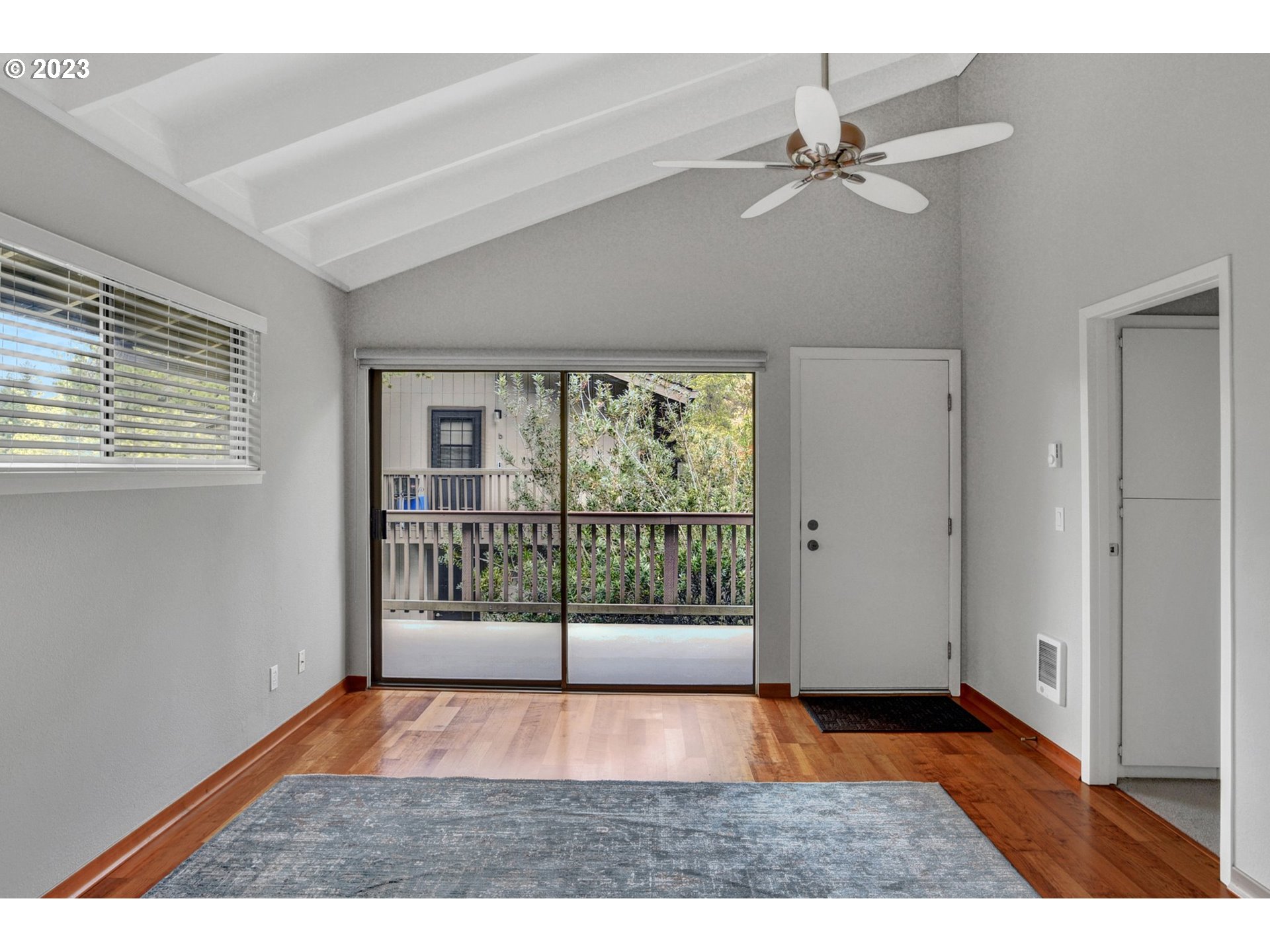 7518 Southwest Barnes Road, Unit A Portland, OR 97225 - Photo 5 of 32 Gallery Image 5
