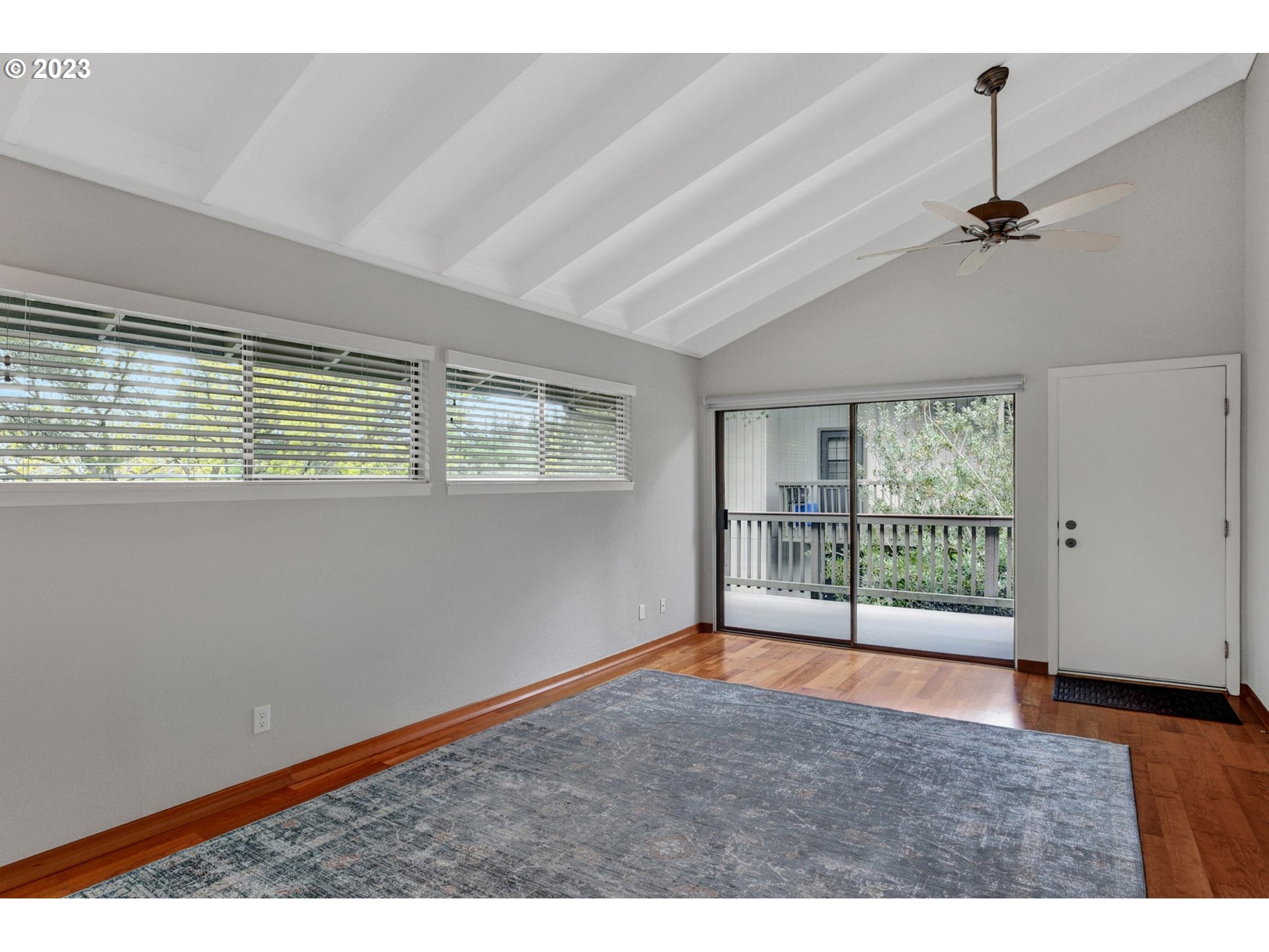 7518 Southwest Barnes Road, Unit A Portland, OR 97225 - Photo 7 of 32 Gallery Image 7