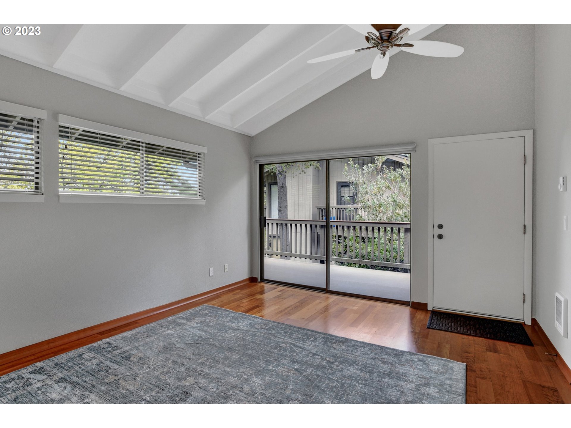7518 Southwest Barnes Road, Unit A Portland, OR 97225 - Photo 8 of 32 Gallery Image 8