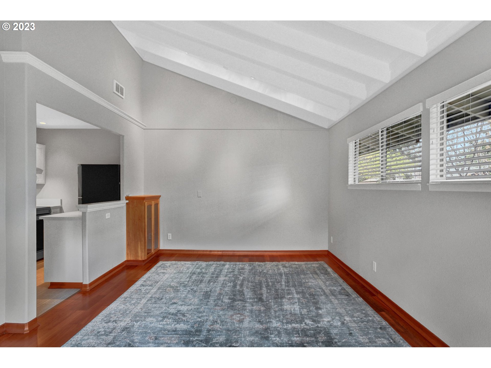 7518 Southwest Barnes Road, Unit A Portland, OR 97225 - Photo 10 of 32 Gallery Image 10