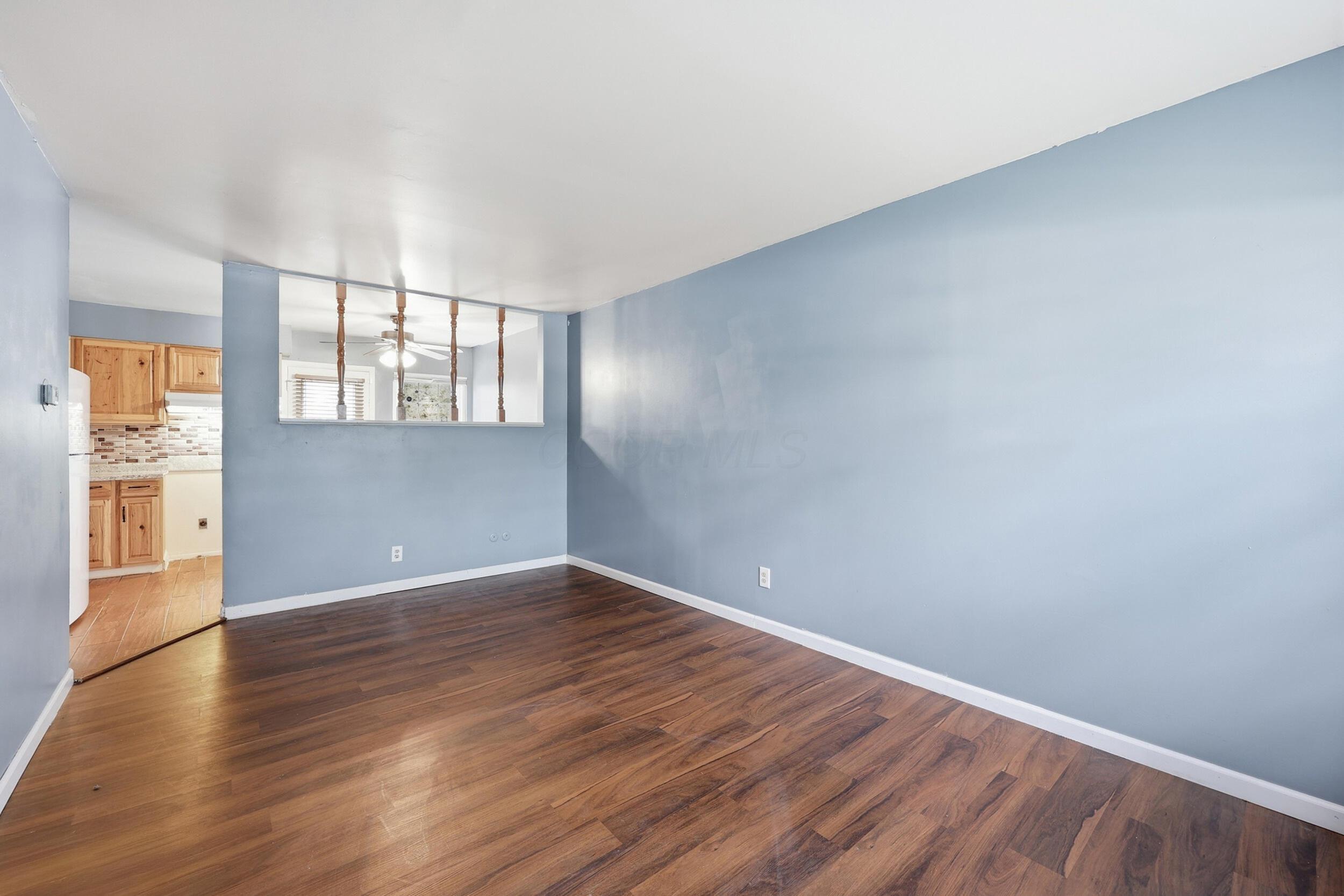 5720 Beechcroft Road, Unit H Columbus, OH 43229 - Photo 6 of 19 6_072a9572