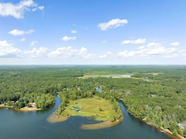 $329,000 | N1220 Otter Ponds Lane, Keshena, WI 54135