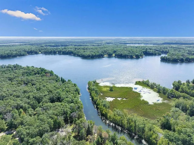 $329,000 | N1220 Otter Ponds Lane, Keshena, WI 54135