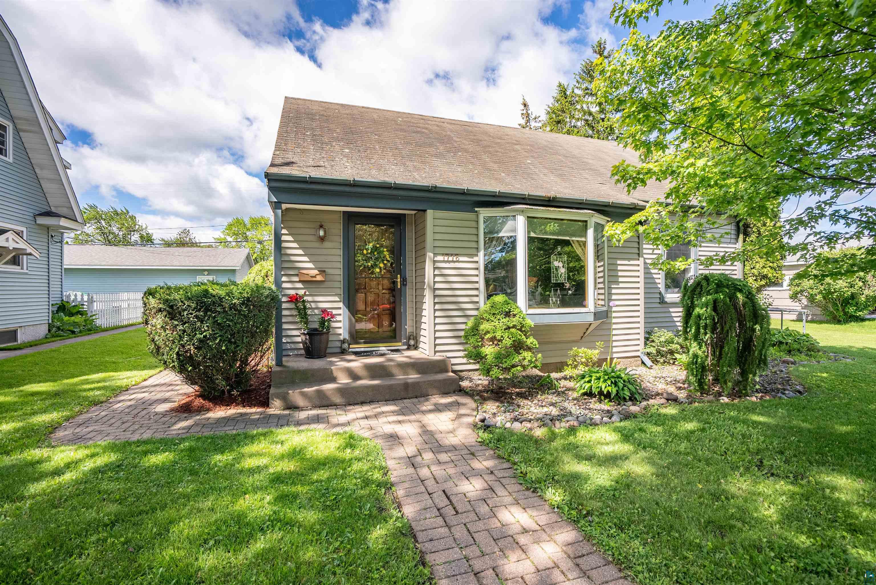 1716 East 6th Street Superior, WI 54880 - Photo 2 of 33