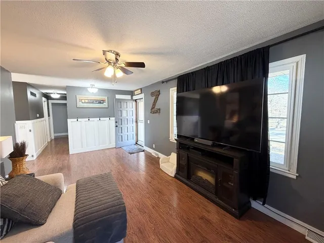 $259,900 | 2502 Flintstone Drive, St. Joseph, MO 64505