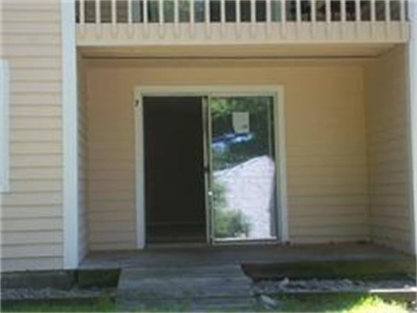 7 Beal's Cove Road, Unit 7G Hingham, MA 02043 - Photo 5 of 12 a view of a door of the house