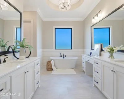 $499,000 | 104 Carriage Lakes Drive, Youngsville, LA 70592