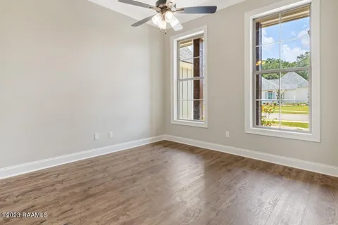 $499,000 | 104 Carriage Lakes Drive, Youngsville, LA 70592