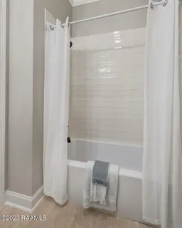 $499,000 | 104 Carriage Lakes Drive, Youngsville, LA 70592