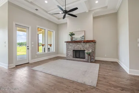 $499,000 | 104 Carriage Lakes Drive, Youngsville, LA 70592