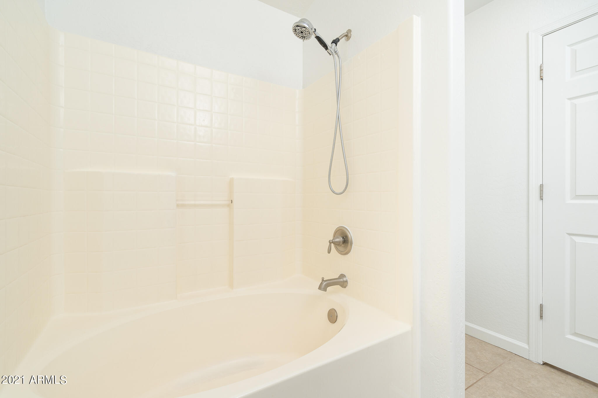 3235 East Bonanza Road Gilbert, AZ 85297 - Photo 11 of 35 11_Master-Bath_02