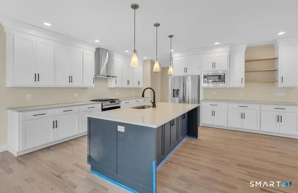 $869,900 | 8 Taylor Road, Colchester, CT 06415