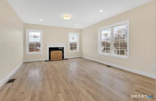 $869,900 | 8 Taylor Road, Colchester, CT 06415