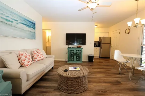 $1,900 | 130 North Collier Boulevard, Unit A6, Marco Island, FL 34145