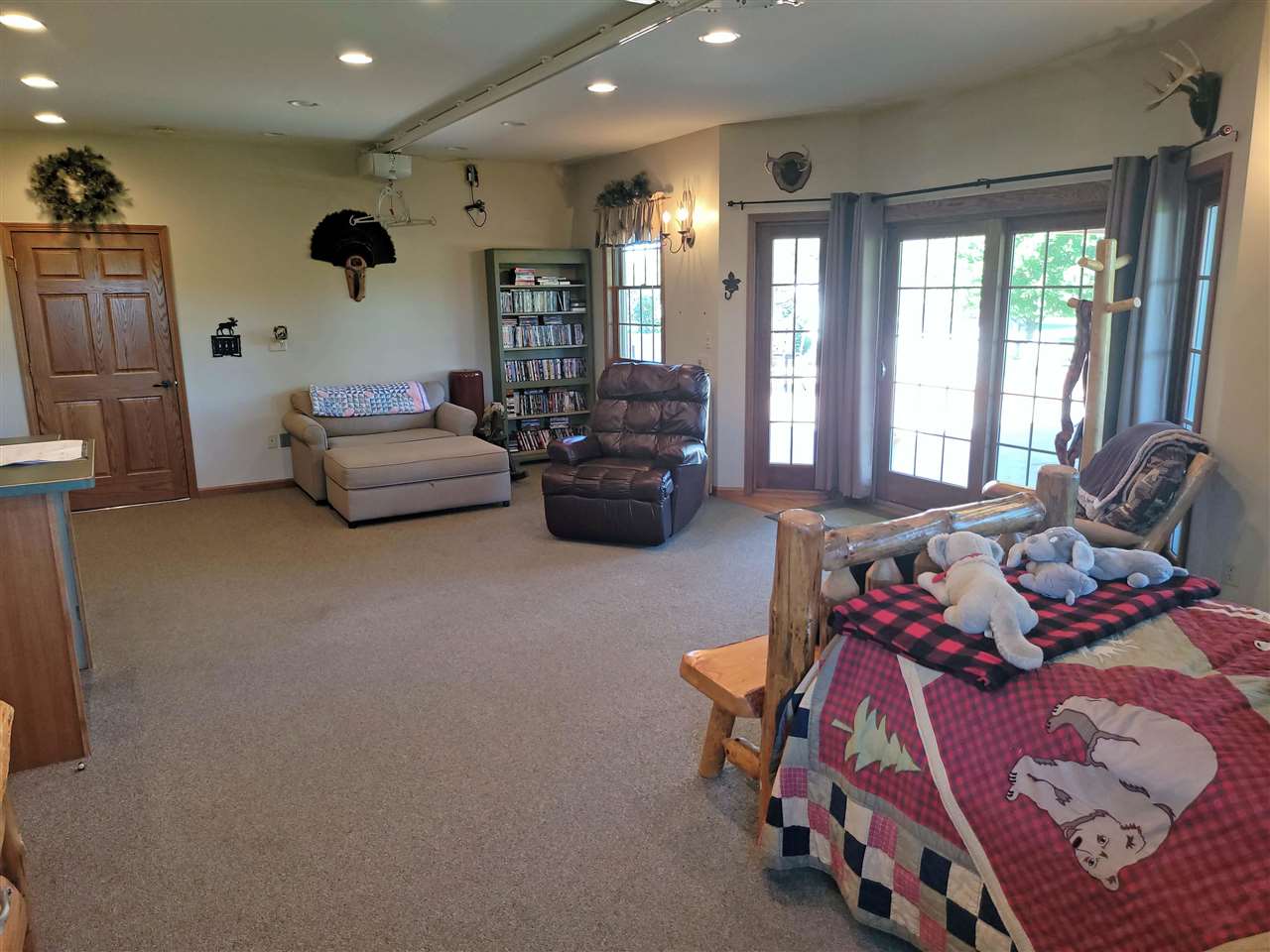 9386 West Gary Road Chesaning, MI 48616 - Photo 41 of 58 50061046-40.JPG