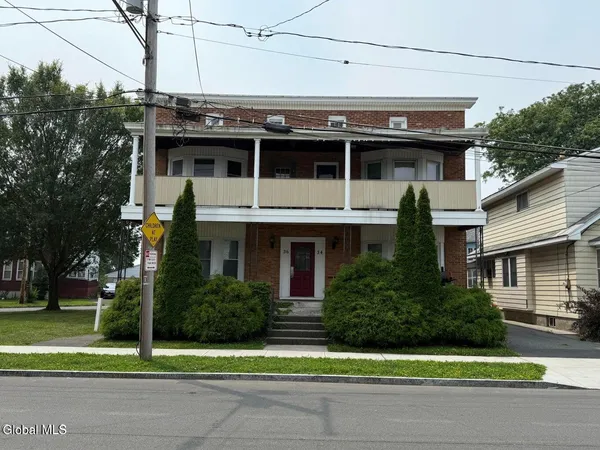 $1,400 | 34-36 Sparkill Avenue, Unit 2F, Albany, NY 12209
