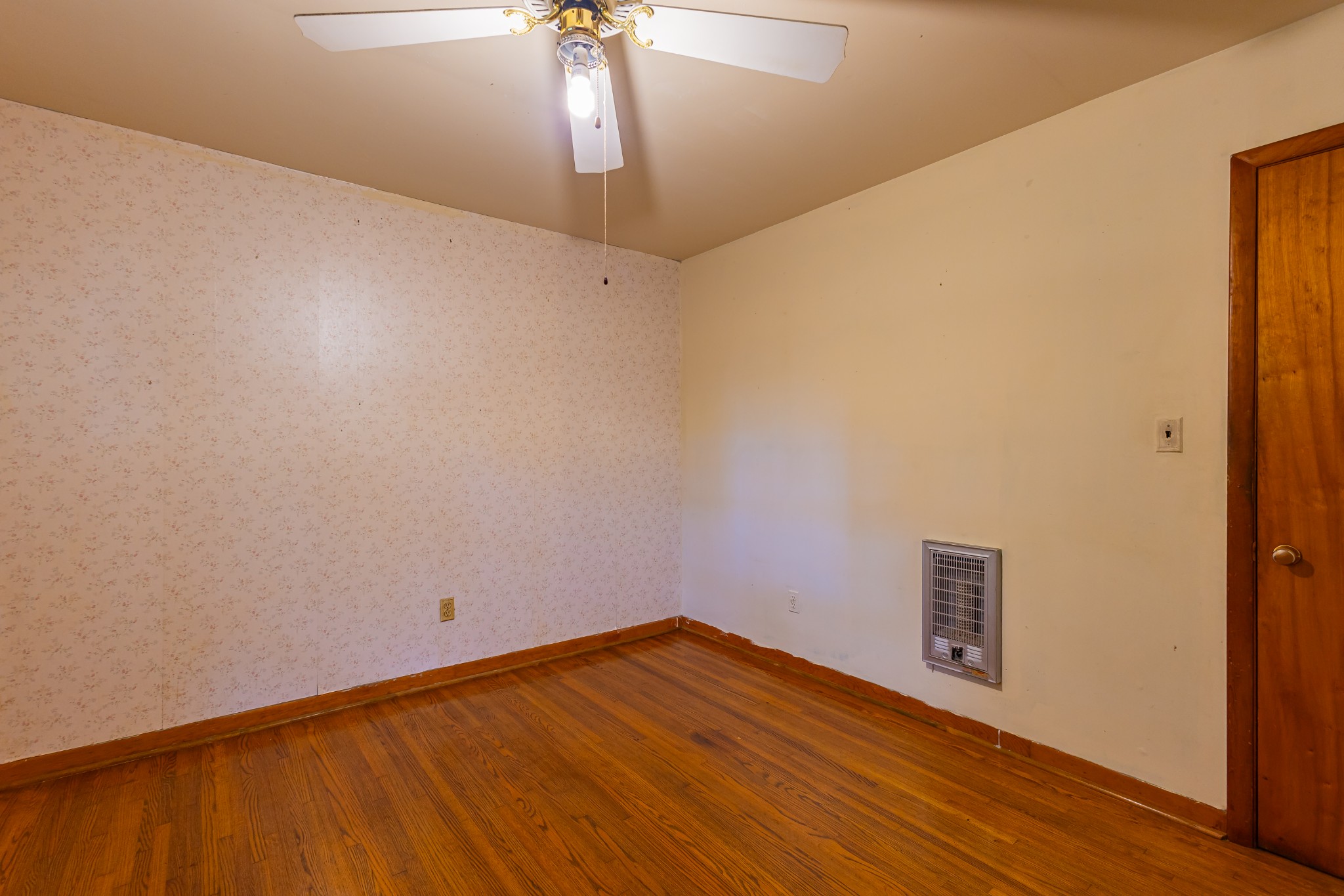 340 Yates Road Hillsboro, TN 37342 - Photo 30 of 69 a view of empty room with wooden floor
