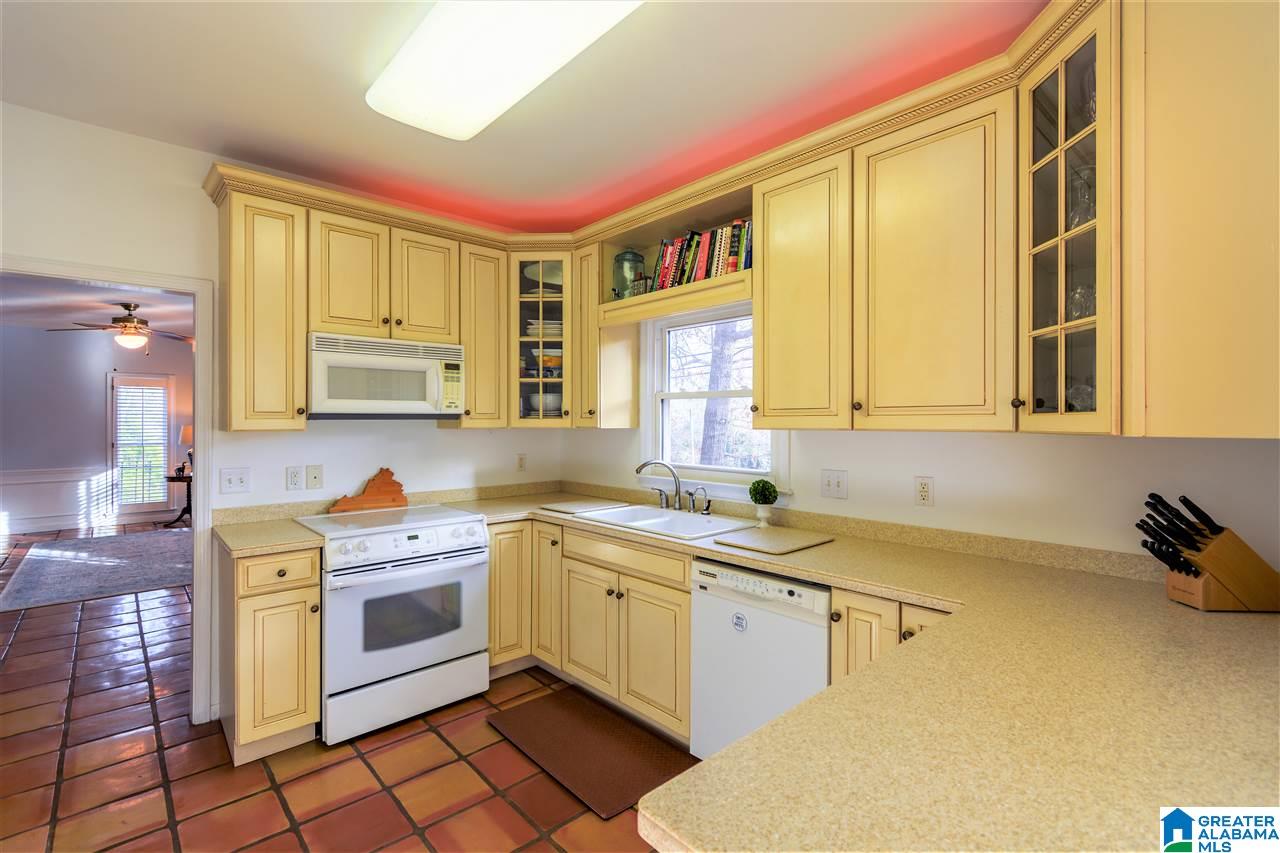 3715 Richelieu Drive Birmingham, AL 35216 - Photo 13 of 40