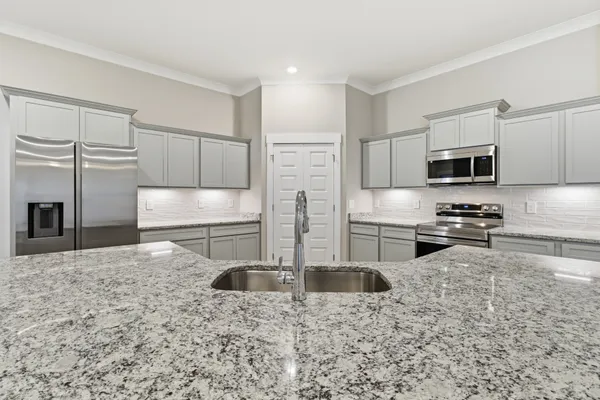 $435,000 | 1422 Suzanne Drive, Murfreesboro, TN 37128