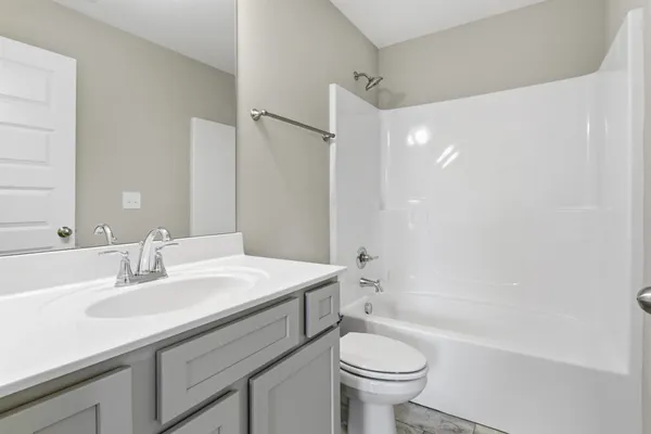 $435,000 | 1422 Suzanne Drive, Murfreesboro, TN 37128