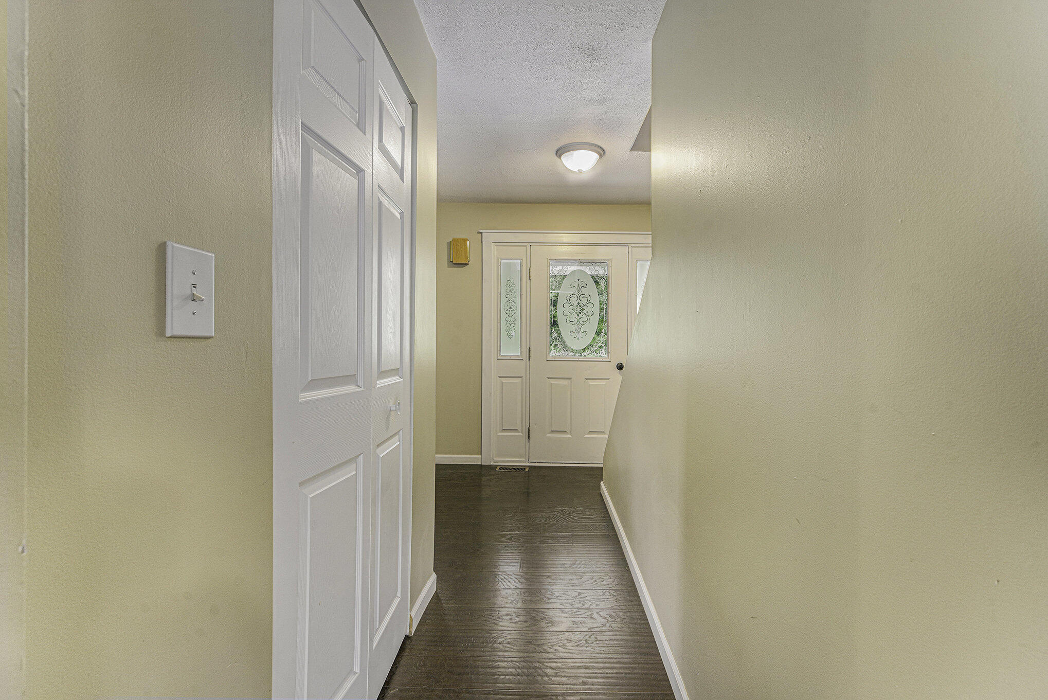 6472 Jordan Road Jackson, MI 49201 - Photo 13 of 37 Hall